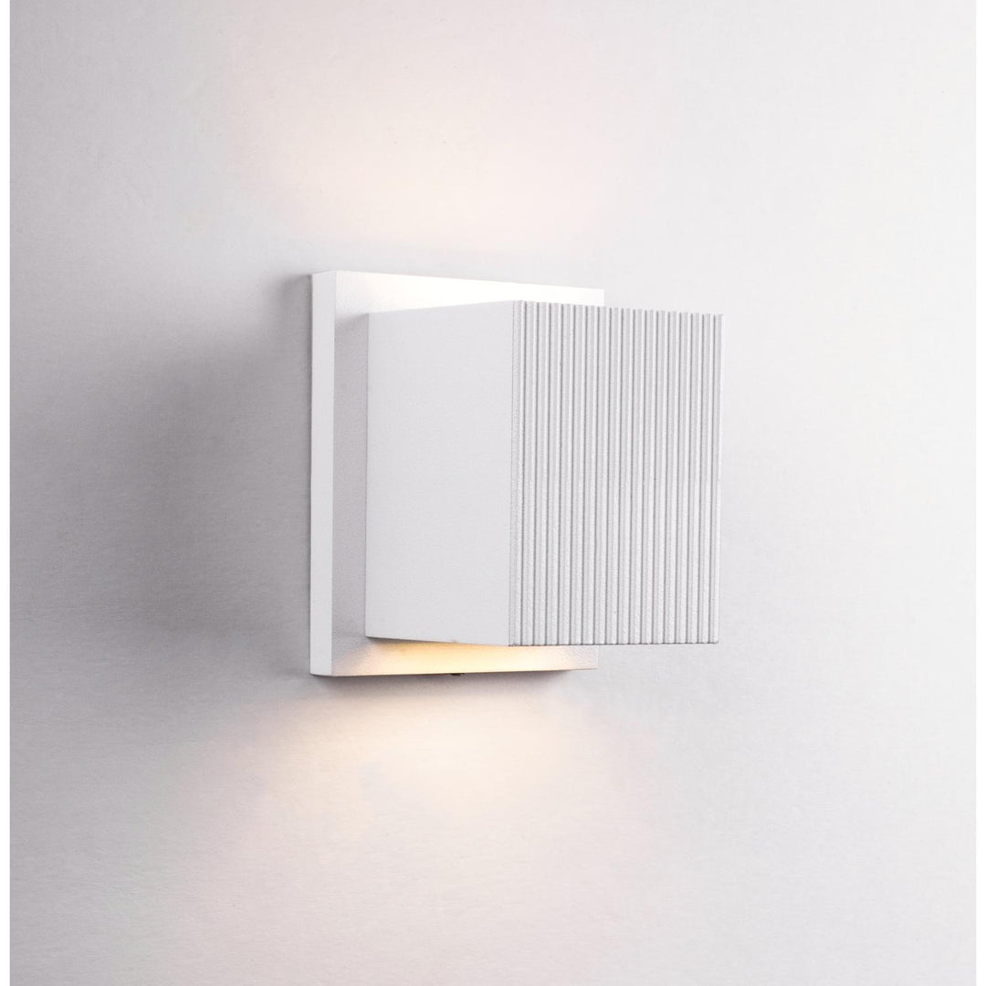 Mavis 5-in Exterior Wall Sconce